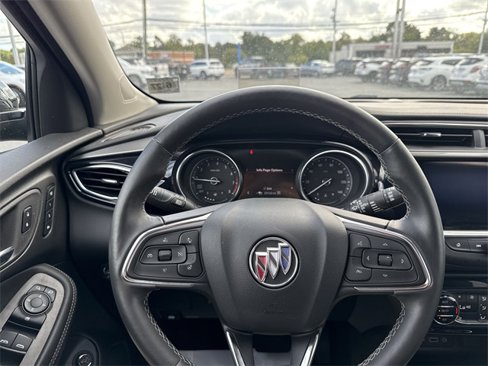 Used 2022 Buick Encore GX Essence w/ Advanced Technology Package image 11