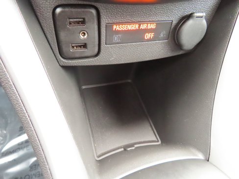 Used 2020 Chevrolet Trax LT w/ LT Convenience Package image 14