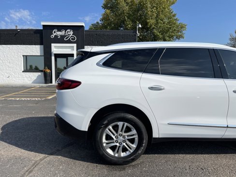 Used 2019 Buick Enclave Essence image 4