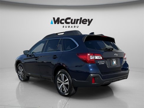 Used 2018 Subaru Outback 2.5i Limited image 3