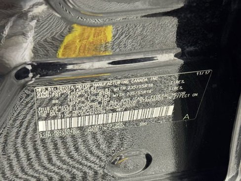 Used 2018 Toyota RAV4 SE image 30