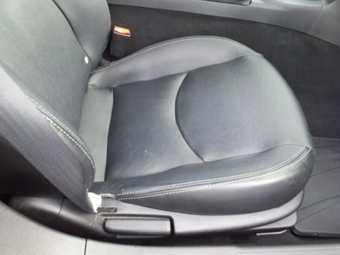 Used 2012 MAZDA MX-5 Miata Grand Touring w/ Premium Pkg image 17