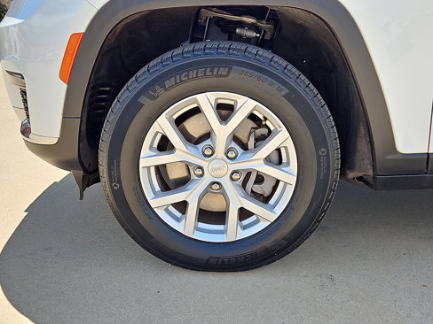 Used 2023 Jeep Grand Cherokee L Limited w/ Trailer Tow Group (B) image 5