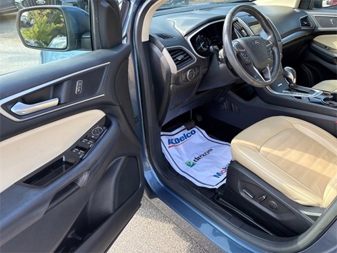Used 2018 Ford Edge SEL w/ Equipment Group 201A image 17