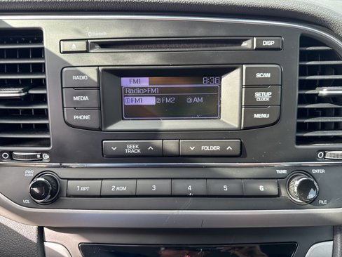 Used 2018 Hyundai Elantra SE image 29