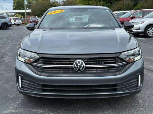 Used 2023 Volkswagen Jetta Sport image 2
