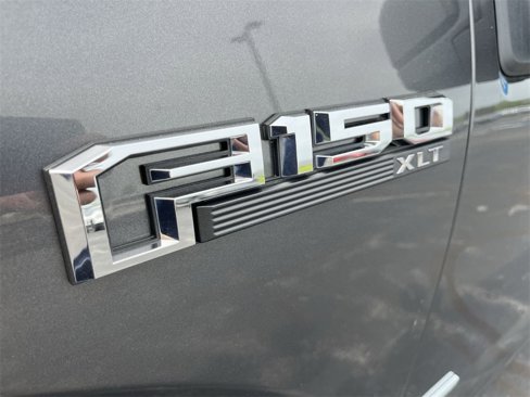 Used 2017 Ford F150 XLT image 27