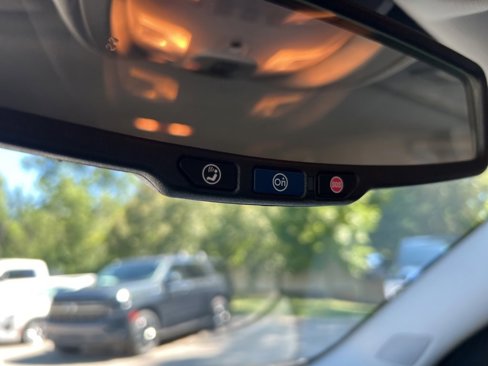 Used 2015 Chevrolet Equinox LT w/ Driver Convenience Package image 18