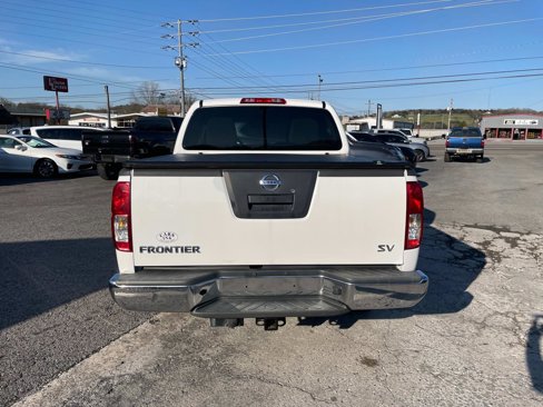 Used 2012 Nissan Frontier SV w/ SV Premium Utility Pkg image 4