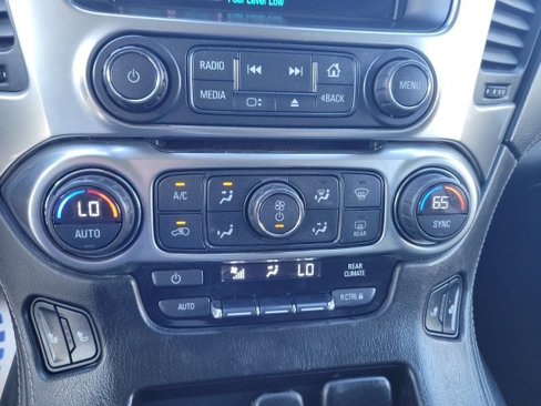 Used 2016 Chevrolet Suburban LT image 32