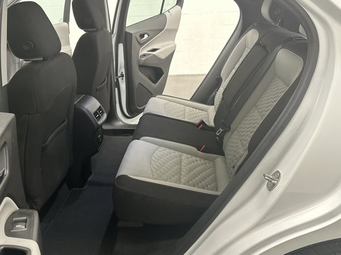 Used 2020 Chevrolet Equinox LS image 19