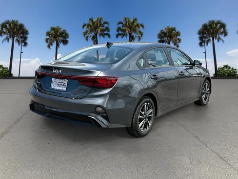 Used 2024 Kia Forte LXS image 5