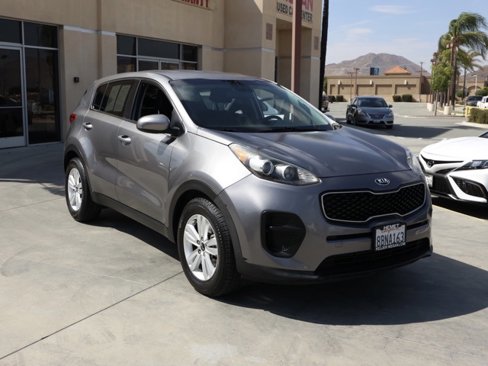 Used 2018 Kia Sportage LX image 2