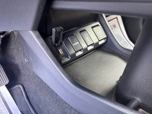 Used 2018 Honda HR-V EX image 26