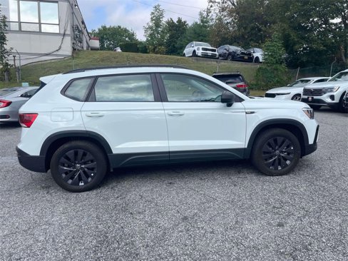 Used 2022 Volkswagen Taos S w/ IQ Drive S Package image 5