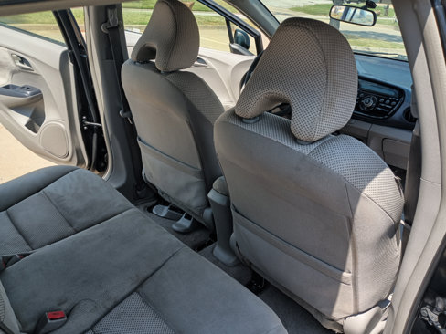 Used 2010 Honda Insight EX image 11