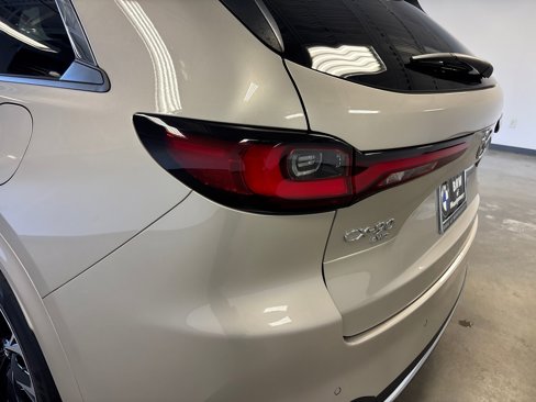 Used 2024 MAZDA CX-90 3.3 Turbo S w/ Premium Package image 11
