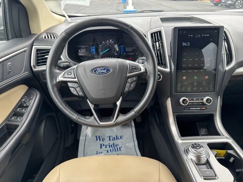 Used 2022 Ford Edge SEL image 13