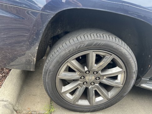 Used 2019 Chevrolet Suburban Premier image 13