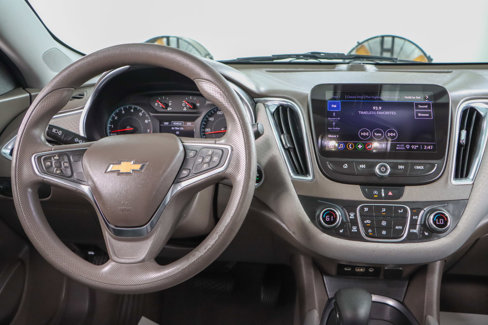 Used 2021 Chevrolet Malibu LT image 17