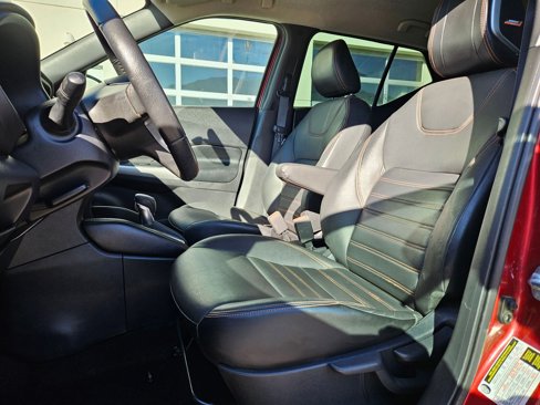 Used 2019 Nissan Kicks SR w/ SR Premium Package image 17