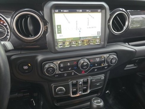 Used 2021 Jeep Wrangler Unlimited Sahara image 43