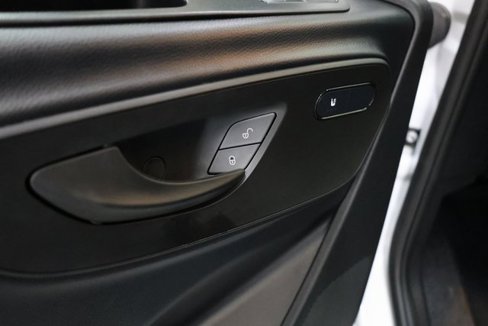 Used 2024 Mercedes-Benz Sprinter 2500 image 39
