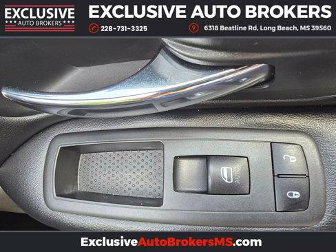 Used 2019 Dodge Grand Caravan SXT image 30