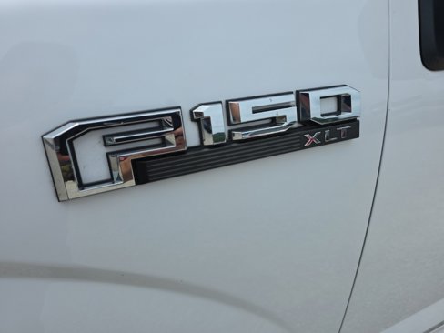 Used 2018 Ford F150 XLT image 9