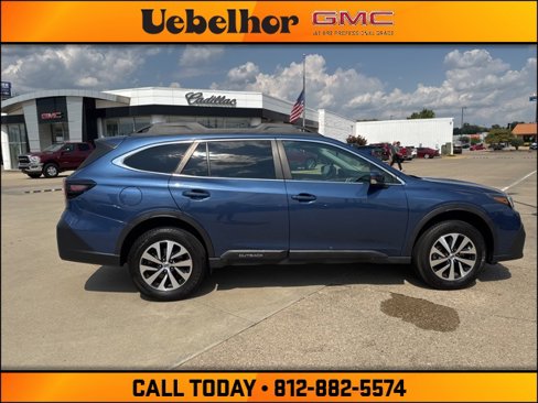 Used 2020 Subaru Outback Premium image 3