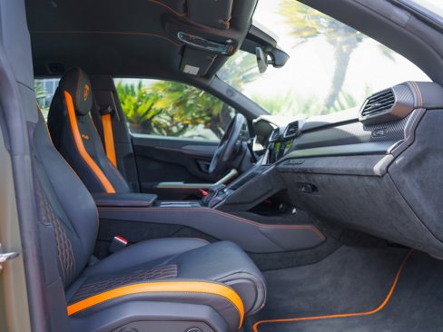 Used 2023 Lamborghini Urus Performante image 8