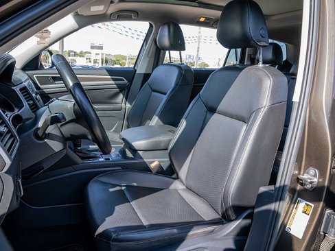 Used 2019 Volkswagen Atlas SE w/ Panoramic Sunroof Package image 15