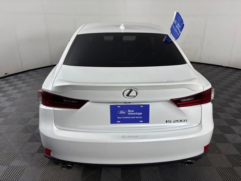 Used 2016 Lexus IS 200t image 6