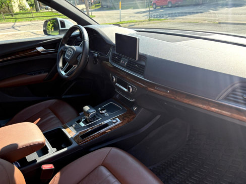 Used 2018 Audi Q5 2.0T Premium Plus w/ Premium Plus Package image 28