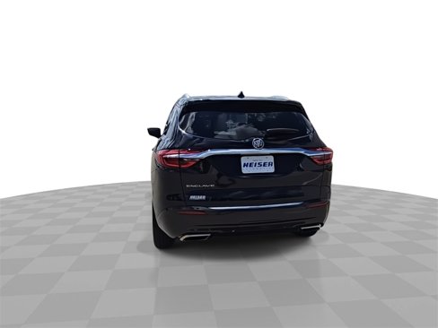 Used 2020 Buick Enclave Essence image 7