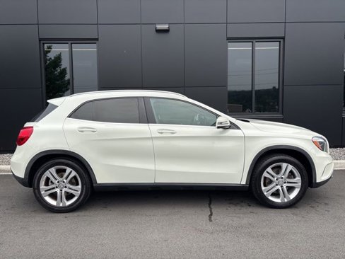 Used 2017 Mercedes-Benz GLA 250 4MATIC image 6