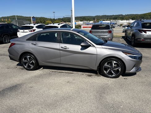 Certified 2023 Hyundai Elantra SEL w/ Convenience Package image 5