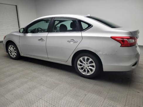 Used 2019 Nissan Sentra SV image 3