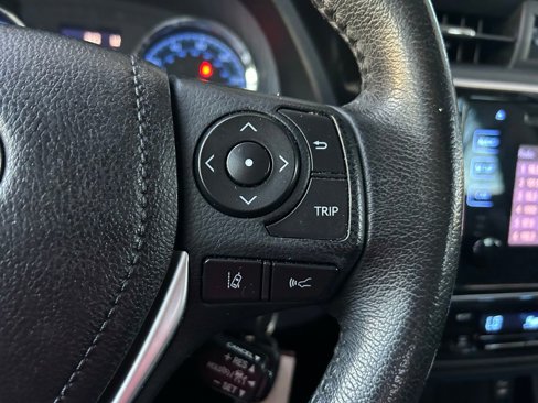 Used 2019 Toyota Corolla SE image 17
