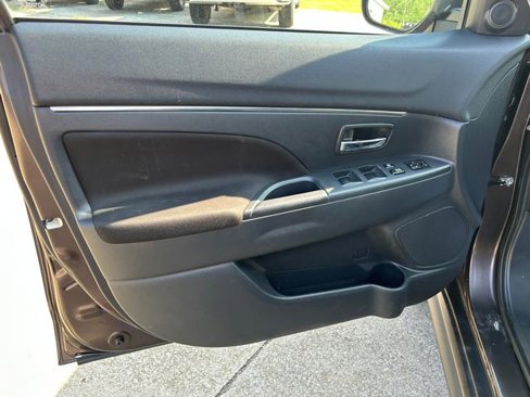Used 2021 Mitsubishi Outlander Sport ES image 7