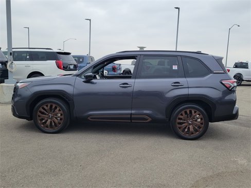 Used 2025 Subaru Forester Sport image 4