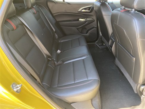Used 2024 Chevrolet Trax RS w/ Sunroof Package image 29