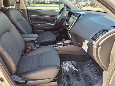 New 2025 Mitsubishi Outlander Sport SE image 9