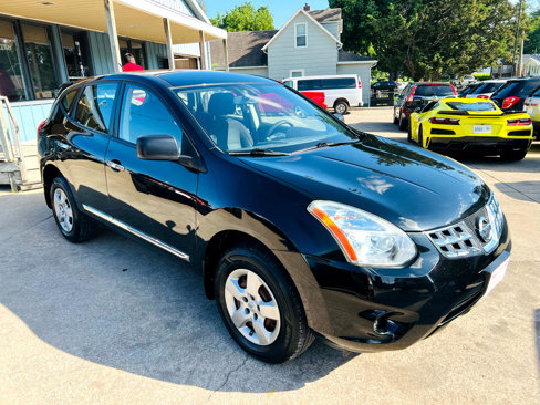 Used 2015 Nissan Rogue S image 1