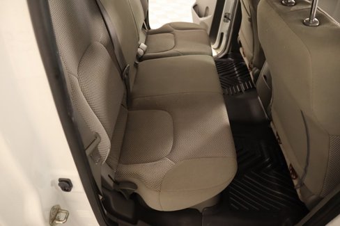 Used 2019 Nissan Frontier SV image 14