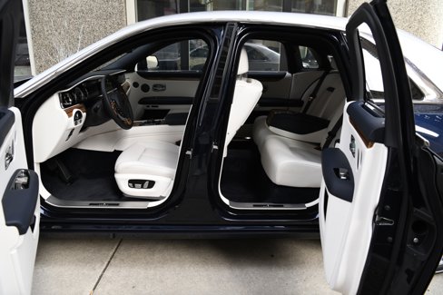 Used 2024 Rolls-Royce Ghost w/ Ghost Package image 26