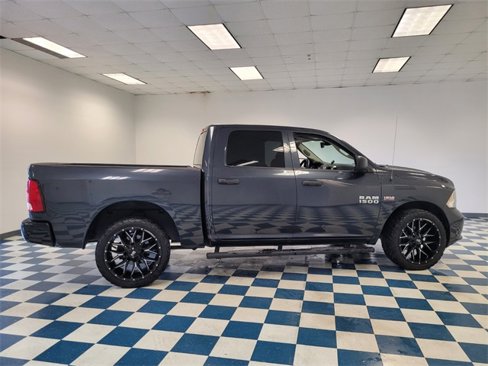 Used 2014 RAM 1500 Express image 10