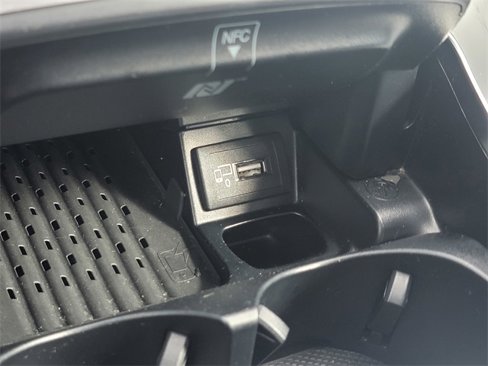 Used 2018 Mercedes-Benz E 300 image 26