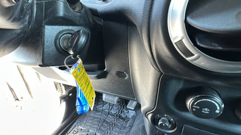 Used 2017 Jeep Wrangler Unlimited Rubicon w/ Connectivity Group image 16