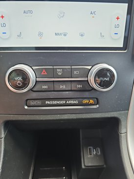 Used 2022 Ford Edge ST-Line image 31